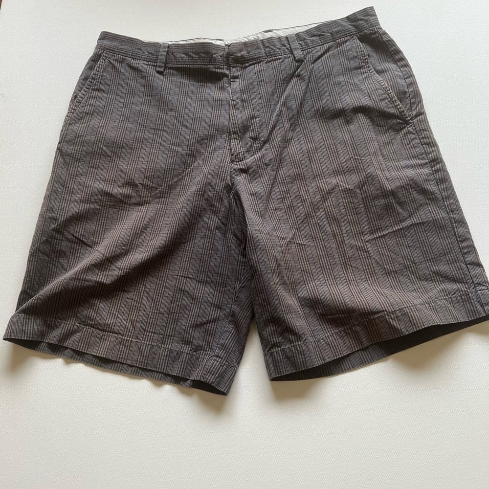 EUC Banana Republic Shorts Mens 36x9" Inseam Brown/Blue‎ Plaid  (B5) - Picture 2 of 6